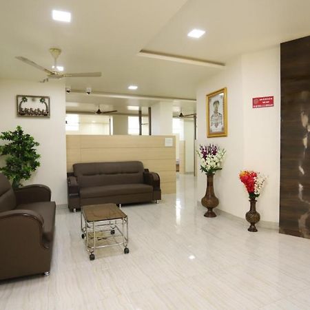 Hotel Pride Executive Solapur Exterior photo